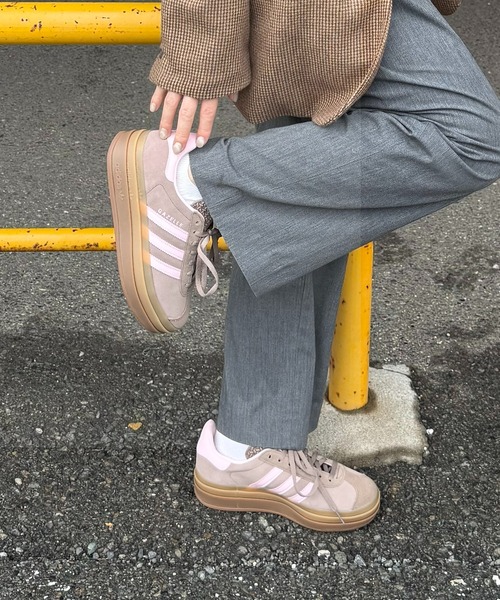スニーカー レディース メンズの画像