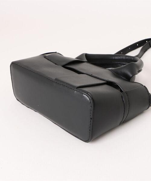 ショルダーバッグ バッグ 2WAY クロスデザイン ハンドバッグ