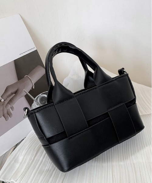 ショルダーバッグ バッグ 2WAY クロスデザイン ハンドバッグ