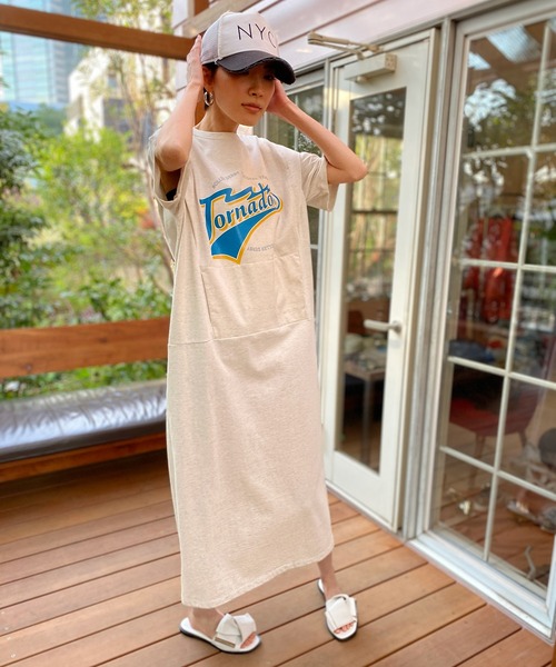 「AVIE」 Tシャツワンピース 38 ブラック レディース_画像2