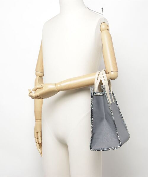 「Demi-Luxe BEAMS」 ハンドバッグ ONE SIZE ネイビー レディースの画像