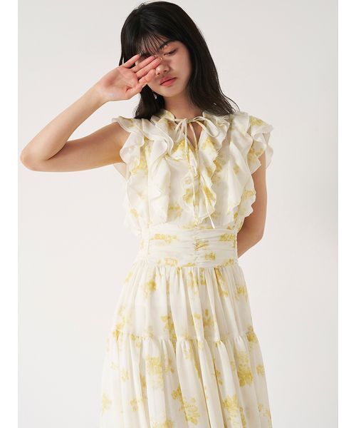 ワンピース フラワープリントプリーツワンピースの画像