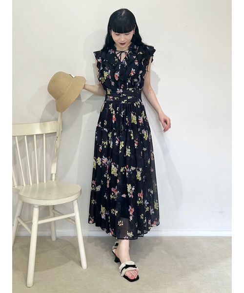 ワンピース フラワープリントプリーツワンピースの画像