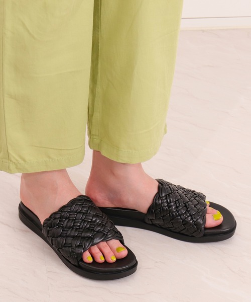 アルテミス by ダイアナ（artemis by DIANA）/編み込みデザイン厚底フラットサンダル artemis by DIANA（アルテミス by ダイアナ） サンダル 編み込み