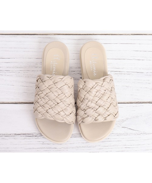アルテミス by ダイアナ（artemis by DIANA）/編み込みデザイン厚底フラットサンダル artemis by DIANA（アルテミス by ダイアナ） サンダル 編み込み
