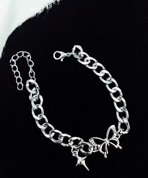 【値下げ可能】ILLUSORY ブレスレット メタリックシルバー　y2k ILLUSORY ブレスレット メタリックシルバー y2kファッション