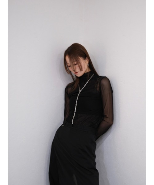 トップス シアー ハイネック 絶妙な透け感で一枚もレイヤードも シースルートップス ブラック グレイッシュカーキ OTONA 40代 50代 60代 Reurie' tシャツ レイヤード風シアーハイネックトップス