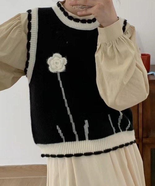 花モチーフニットジレ deux amour ベスト ジレ 花モチーフ配色ライン入りニットベスト