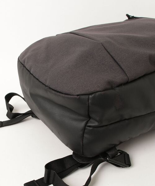 「incase」 ワンポイントリュック - グレー メンズ_画像3