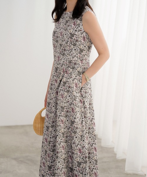 HUIT bouquet（ユイット ブーケ） ワンピース ノースリーブ ウエスト