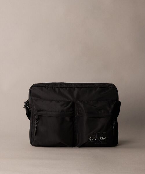 Calvin Klein（カルバン・クライン） ショルダーバッグ クロスボディ