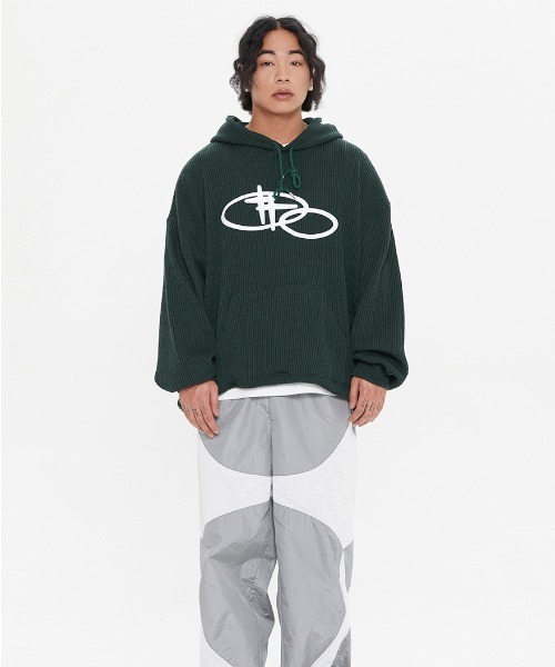 [ROMANTIC CROWN]★24FW★韓国人気★3D LOGO HOODIE 78535859b_b_09_500.jpg