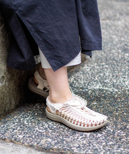 大幅値下げ中♪ 新品 KEEN キーンサンダル ユニーク レディース 25cm UNEEK / ユニーク/ レディース スニーカーサンダル（サンダル