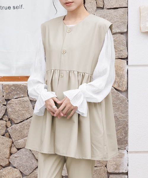 ベスト ジレ 入学式 卒業式 ボタン付きペプラムシルエットトップス