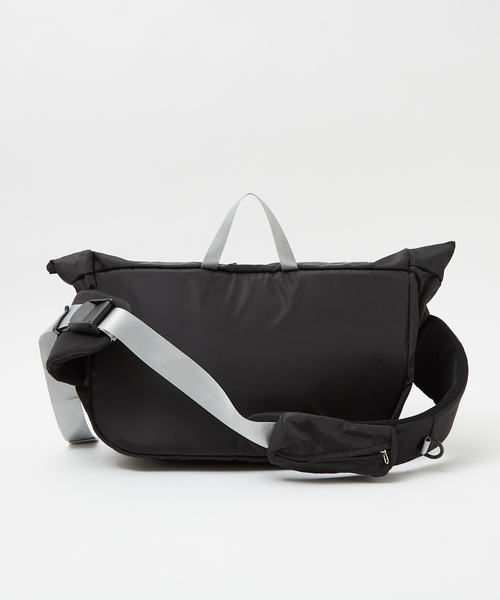 cheek ショルダーバッグ 「cheek/チーク」big messenger C24005/ビッグ