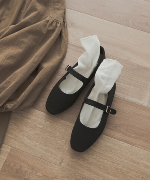 未使用に近い✨ロシャス パンプス 24 メリージェーン サテン ストラップ 未使用に近い✨ロシャス パンプス 24 メリージェーン サテン