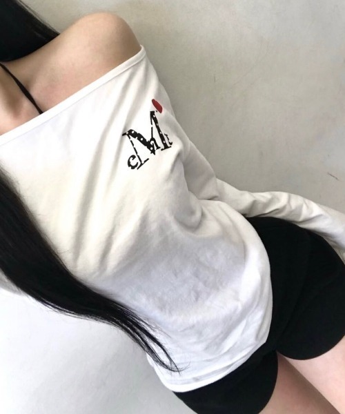 MUCENT（ムセント） tシャツ A'GEM/9 × .kom LOVRITS MINI HEART LOGO