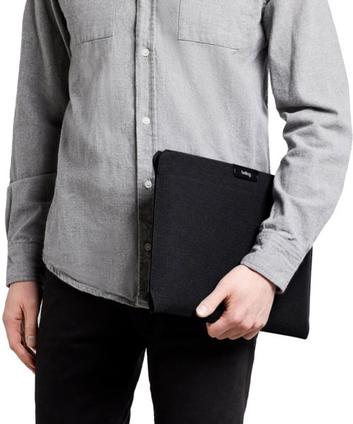 【定価13,400円】Bellroy PCケース 13/14インチ(濃紺) Laptop Sleeve PCケース／bellroy（ベルロイ）｜愛着を持って