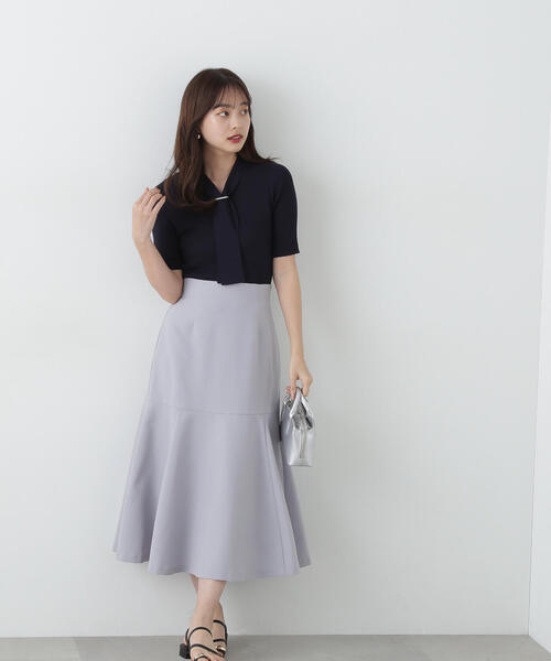 EGGKA ボウタイとフリルヘム付きの女性用カラー付きニットドレス PROPORTION BODY DRESSING ニット セーター パール付きボウタイ