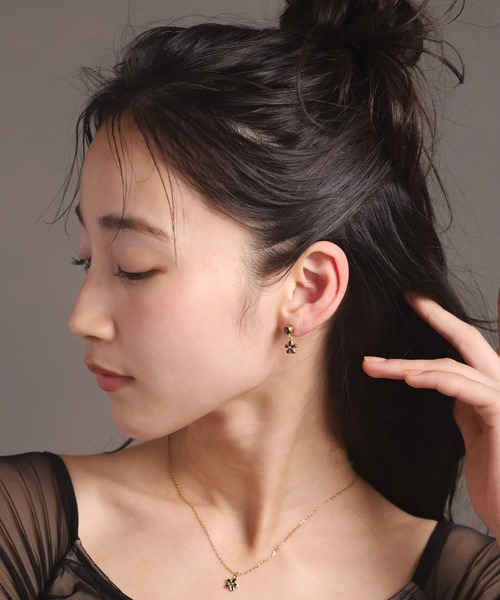 LHME ピアス 「WEB限定」“Moment”フラワードロップピアス
