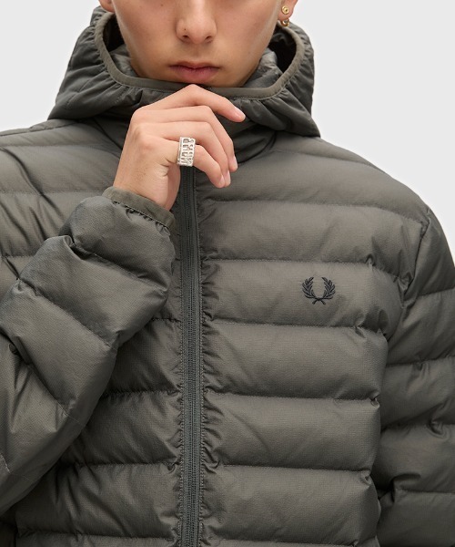 FRED PERRY（フレッドペリー） ダウンジャケット ダウン ZOZO限定