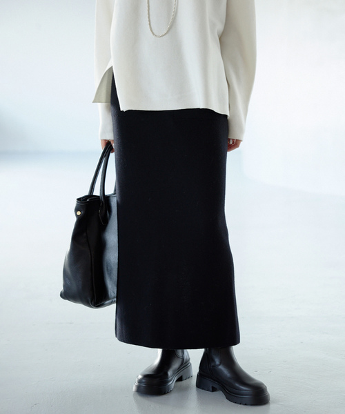 くろぶち　IENA 38 ニットプリーツスカート ブラック 黒 くろぶち IENA 38 ニットプリーツスカート ブラック 黒 追加》サテン