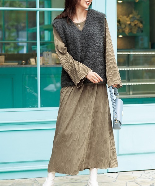 ニッセン（nissen） ワンピース ウェーブタックプリーツ重ね着風