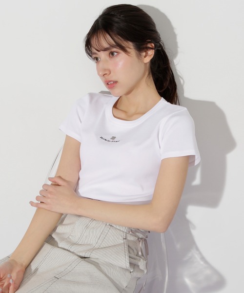 すぐ届く 可愛い【[JILL by JILL】コンパクトワンポイントロゴ T ホットフィットロゴTシャツ | JILL by JILL STUART（ジル バイ