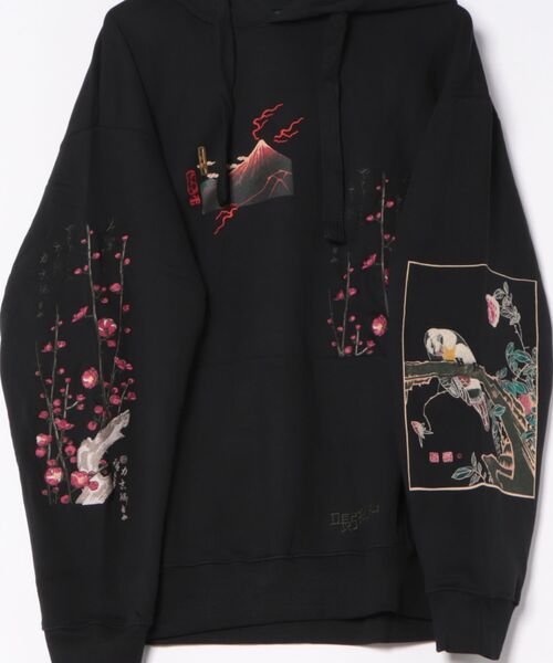 Desigual（デシグアル） トレーナー スウェット 風景柄のフード付き