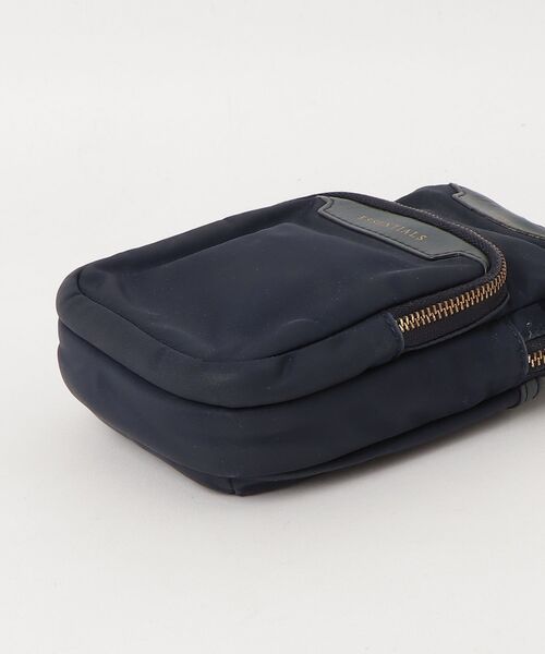 ANYA HINDMARCH（アニヤ・ハインドマーチ） ショルダーバッグ