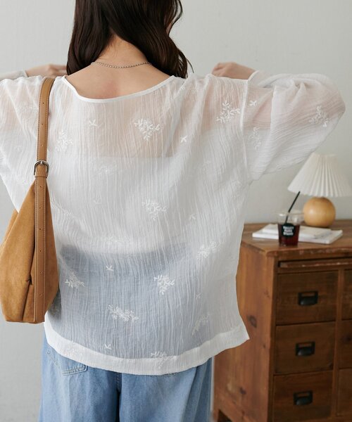 Discoat（ディスコート） ブラウス シャツ 「WEB限定」花柄刺繍シアー 