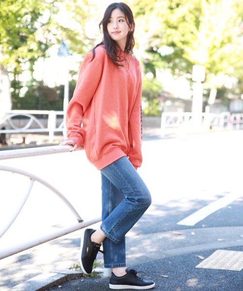 Carhartt（カーハート） トレーナー スウェット 裏起毛 ワッペン 長袖
