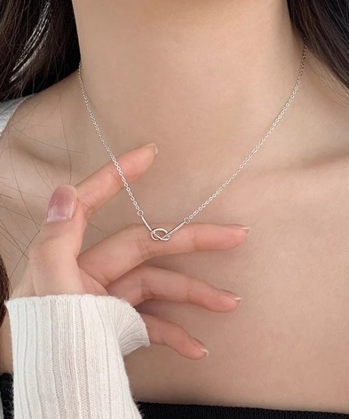 カジュアル結び目デザインネックレス COO+i（クーイ） ネックレス 結び目デザインネックレス レディース