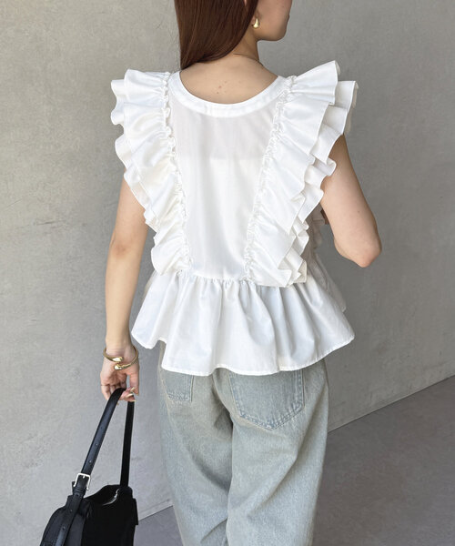 Drawer - ドゥロワー　ペプラムフリルプルオーバー　ホワイト ドゥロワー drawer ペプラム風カットソーtシャツ - メルカリ
