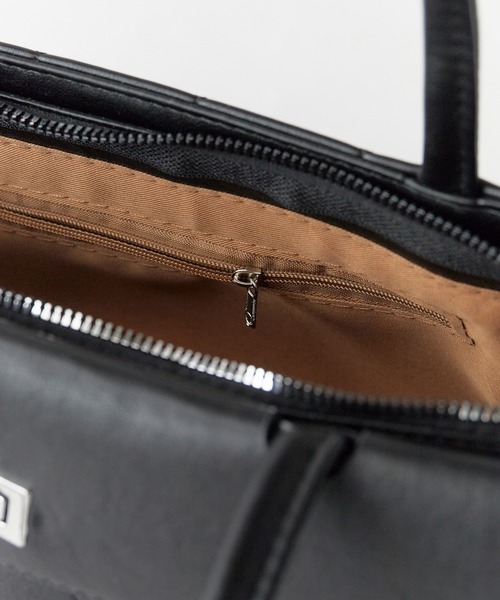 AO2 ショルダーバッグ バッグ Diamond Quilt Faux Leather Square