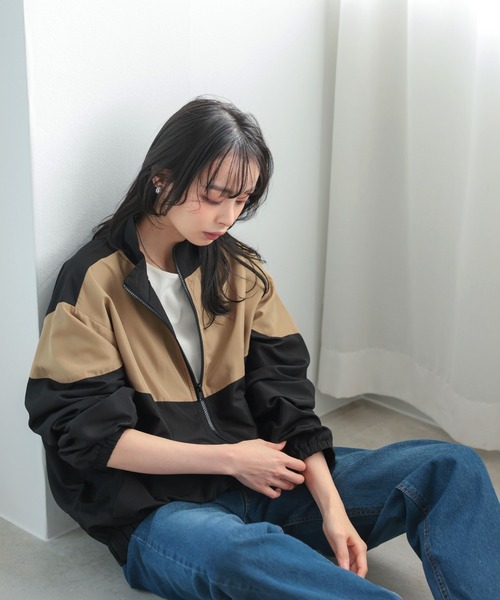 itto ブルゾン アウター 配色スタンドカラージップアップブルゾン