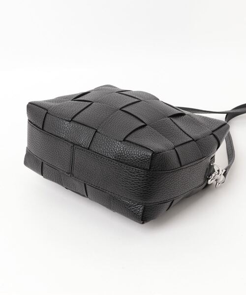 IACUCCI イアクッチ ショルダーバッグ ブラック IACUCCI（イアクッチ） ショルダーバッグ - ブラック レディース