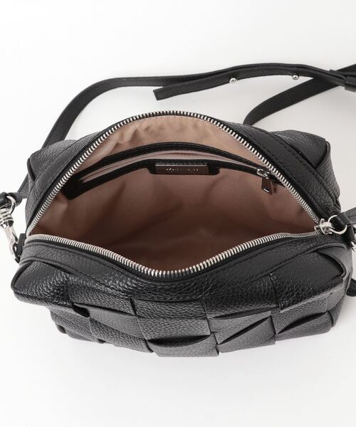 IACUCCI イアクッチ ショルダーバッグ ブラック IACUCCI（イアクッチ） ショルダーバッグ - ブラック レディース