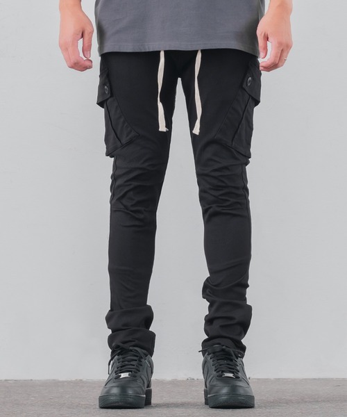 E Relaxed Tapered カーゴパンツ ブラック BREATH Coating カーゴパンツ | ブラック | FARFETCH JP
