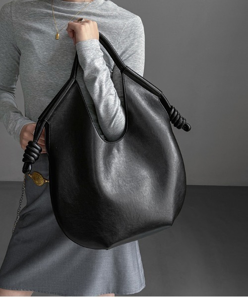 B109【A4収納可能】Dolce & Gabbana★ワンショルダーバッグ　黒 gossip!ロサンゼルス ショルダーバッグ バッグ ハーフムーンワン