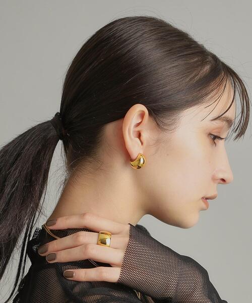 ココシュニック　ペアシェイプ　ラップイヤリング　10k イエローゴールド ココシュニック ペアシェイプ ラップイヤリング 10k イエローゴールド