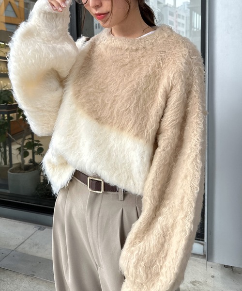 andme（アンドミー） ニット セーター 配色シャギー起毛ショート丈