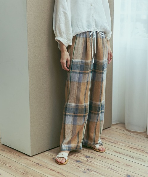 新品タグ付◆ M グリーンDOORS リネンイージーパンツ URBAN RESEARCH DOORS（アーバンリサーチドアーズ）の「リネン