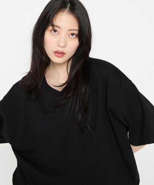 JEANASIS（ジーナシス） tシャツ 「Les Fleurs Fits TEE」VネックTEE