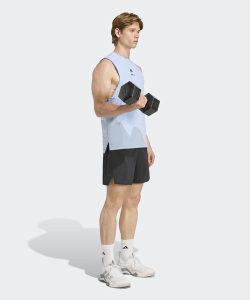 adidas グラフィックタンクトップ アディダス Les Mills グラフィック タンクトップ - ブラック