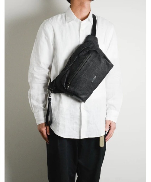 【新品未使用】master-piece ショルダーバッグ master-piece（マスターピース） ショルダーバッグ FREE ネイビー