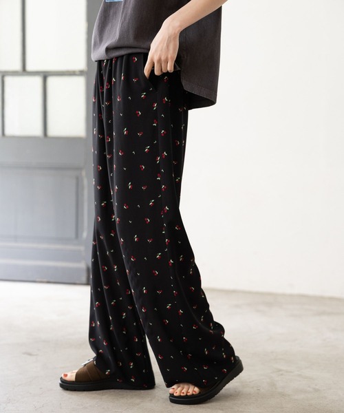 坂本 極美品！定価約7万円マークアンドロナイージーパンツ46 Auntie Rosa Holiday（アンティローザホリデー） パンツ ドット