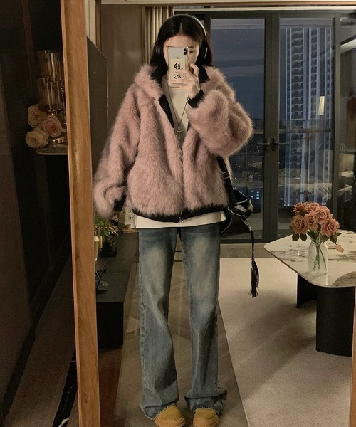 新品未使用！フェリスキャット毛皮コートリバーシブルフード付き FAVORITO コート アウター リバーシブルフード付きアウター レディース