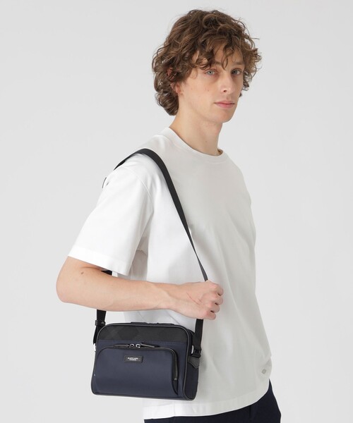 ショルダーバッグ ナイロンコンビカルゼシャドークレストブリッジチェックビジネスショルダーバッグ メンズの画像