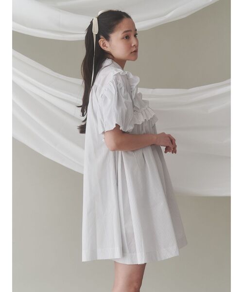 merry jennyボタンワンピース　光沢ある生地　フリル襟　セーラー　羽織り merry jenny（メリージェニー）の「フリルセーラーカラーカット